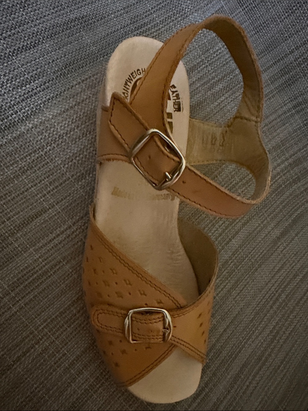 WORISHOFER Women's Tan Buckle Perforated Leather Sandals